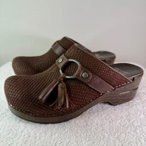 Dansko Leather Clogs Size 6.5 Brown Tassel Slip-On Comfort Shoes